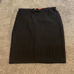 3/$20, Stretchy black and white skirt with zipper